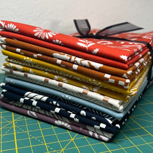 Quilting cotton - cottage core galore! - Picture 1 of 4